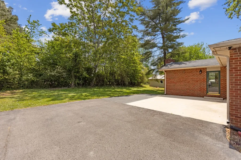 128 Bel Aire Drive Winchester TN 37398