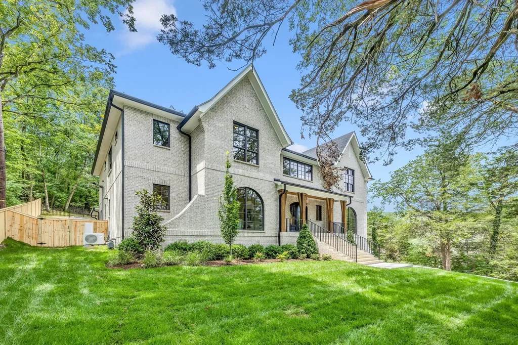 6551 Brownlee Drive Nashville TN 37205