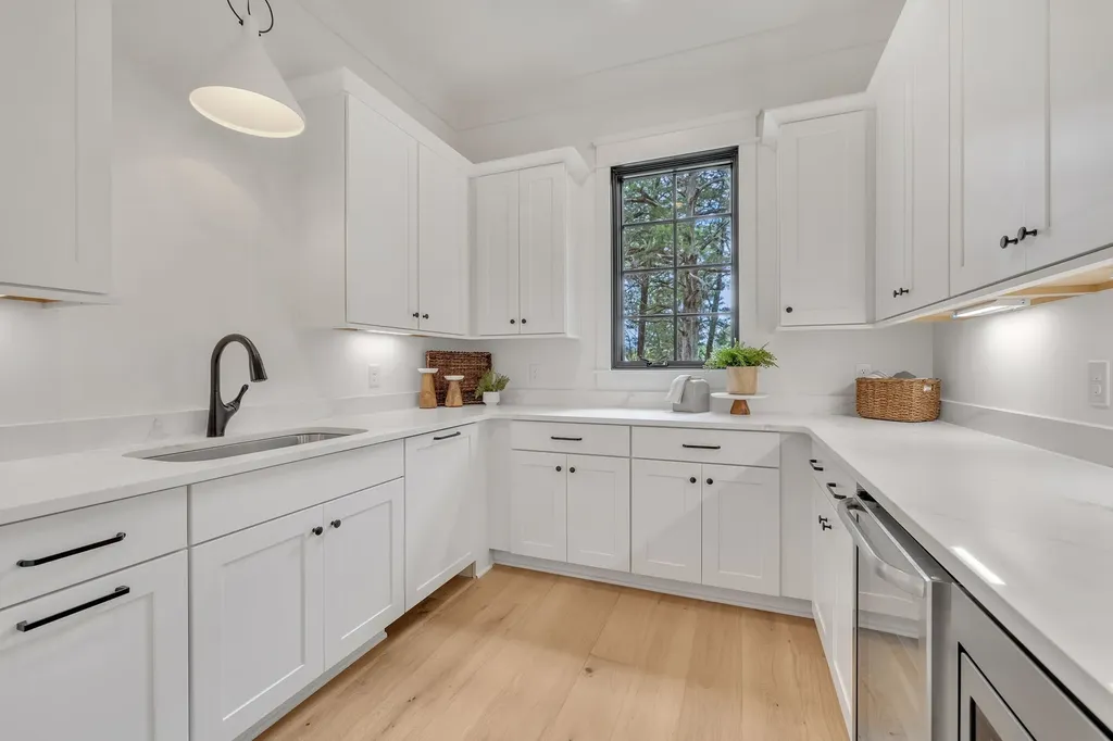 6551 Brownlee Drive Nashville TN 37205