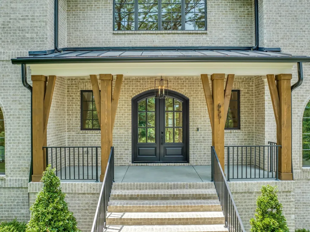 6551 Brownlee Drive Nashville TN 37205