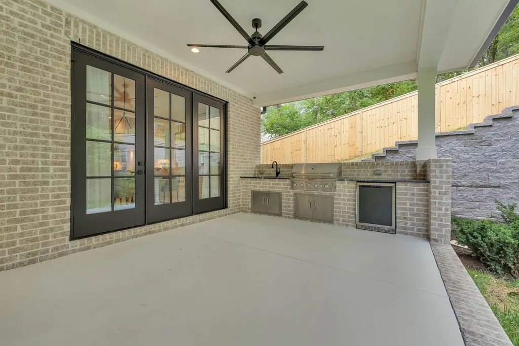 6551 Brownlee Drive Nashville TN 37205