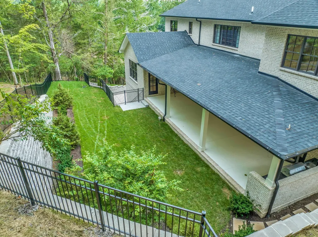 6551 Brownlee Drive Nashville TN 37205