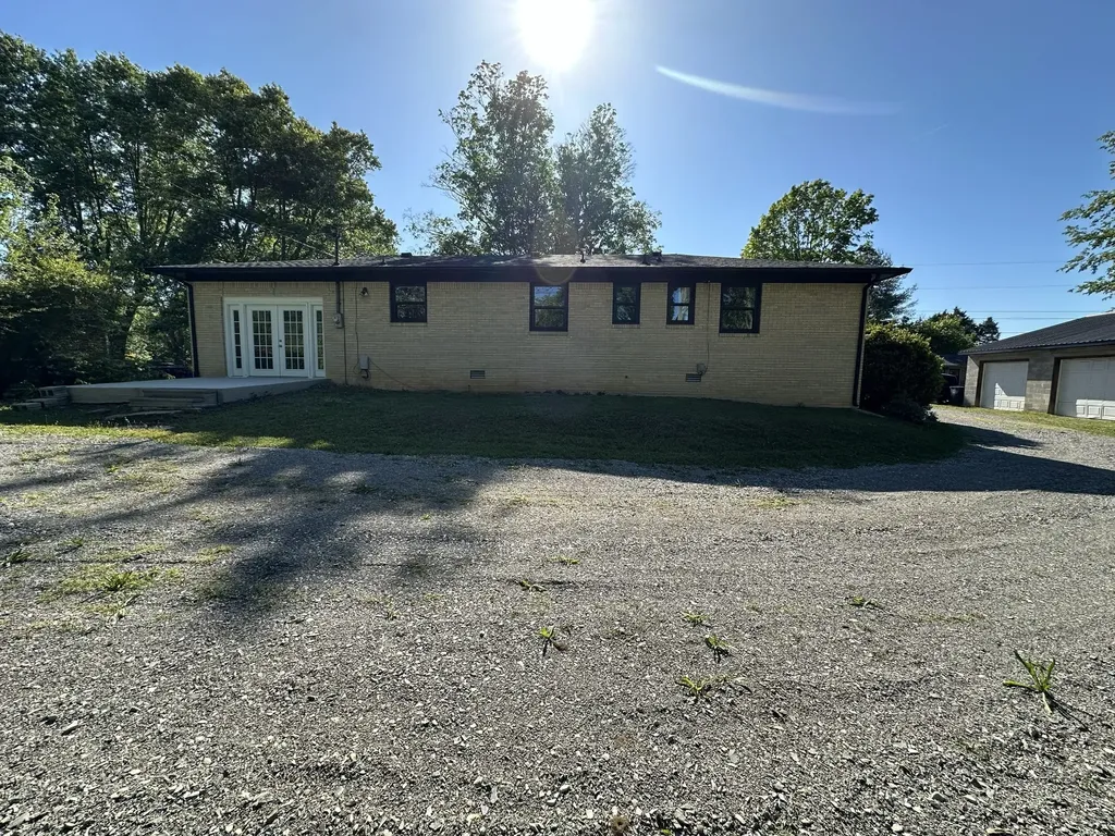 198 Epperson Avenue Cookeville TN 38506