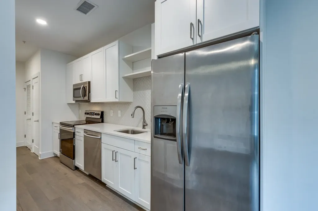 1041 E Trinity Lane Nashville TN 37216