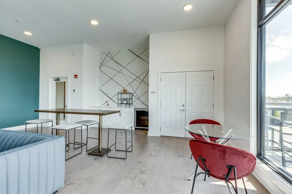 1041 E Trinity Lane Nashville TN 37216