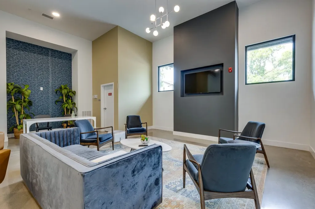 1041 E Trinity Lane Nashville TN 37216