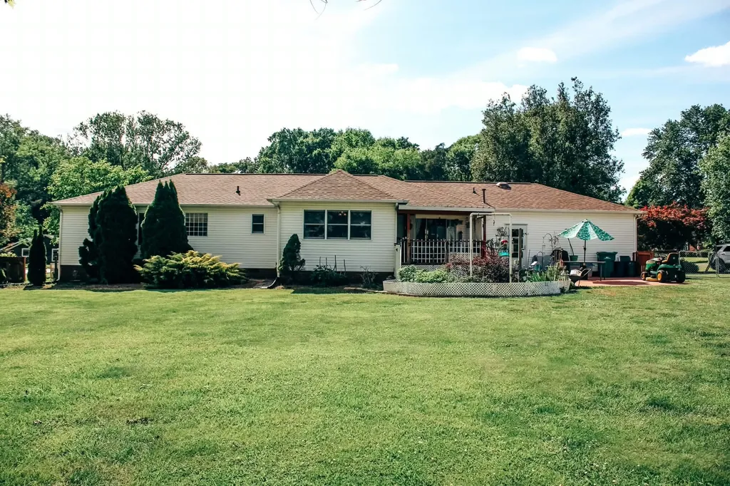 67 Lake Lane Winchester TN 37398