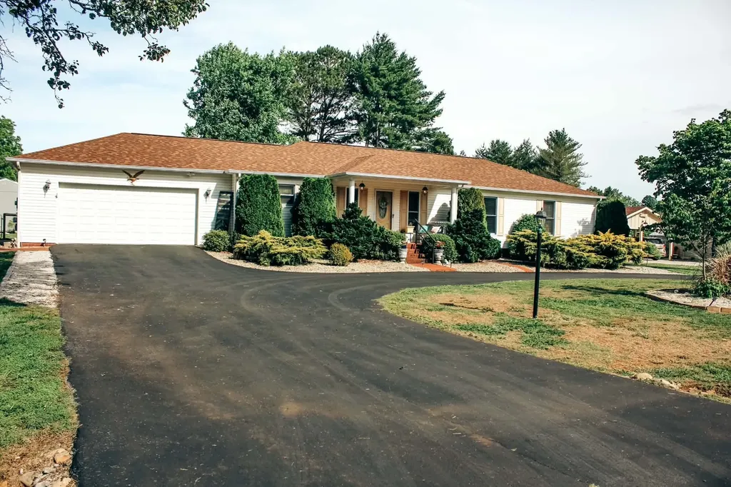 67 Lake Lane Winchester TN 37398