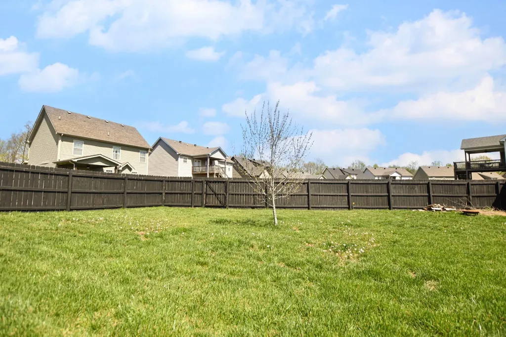 3765 Silver Fox Lane Clarksville TN 37040