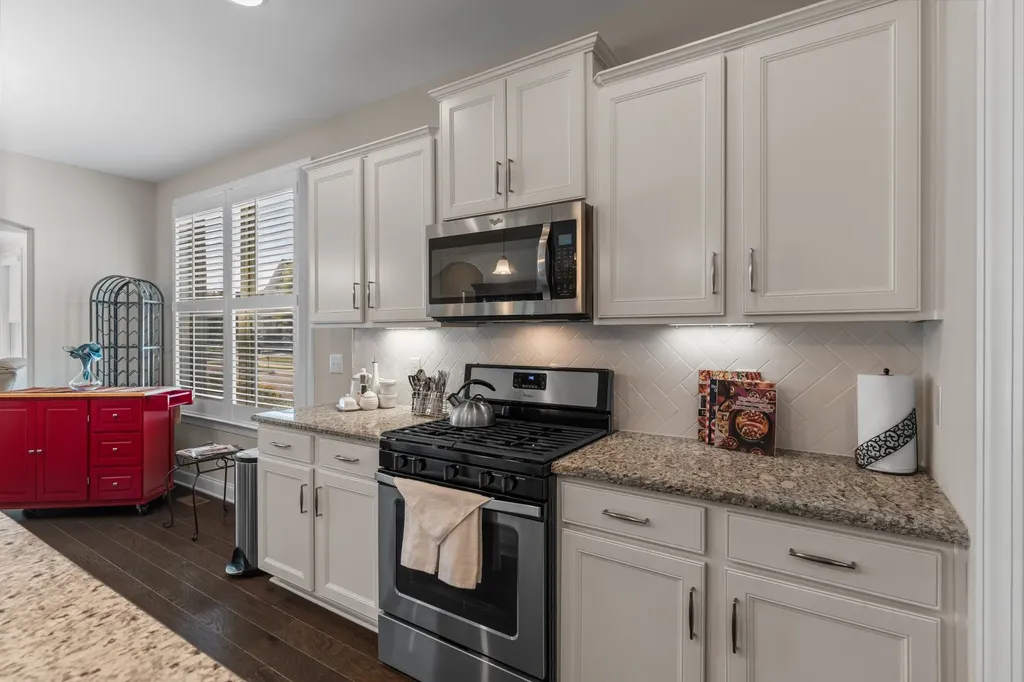 687 Fall Creek Circle Goodlettsville TN 37072