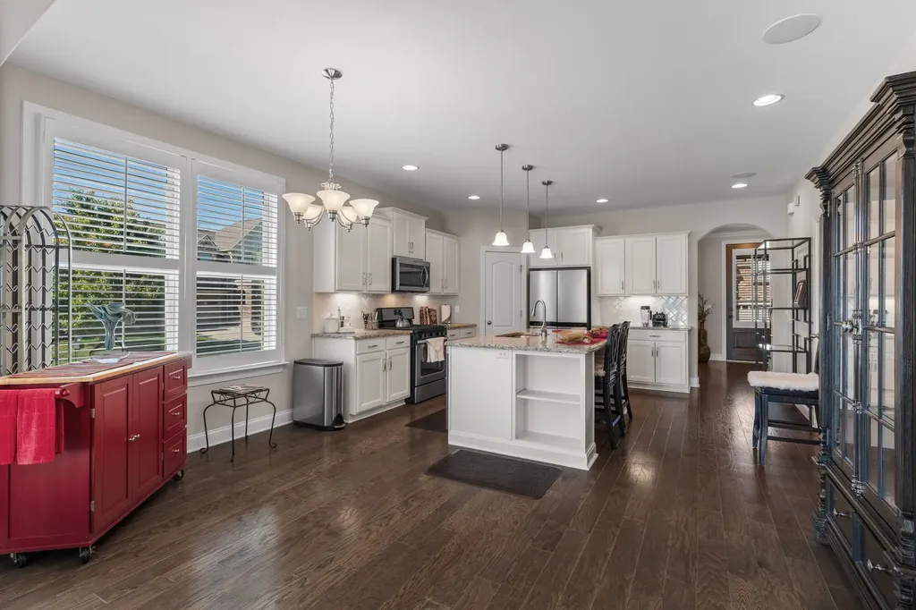 687 Fall Creek Circle Goodlettsville TN 37072
