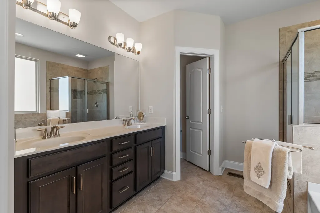 687 Fall Creek Circle Goodlettsville TN 37072