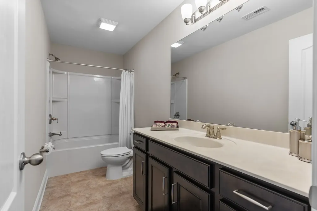 687 Fall Creek Circle Goodlettsville TN 37072