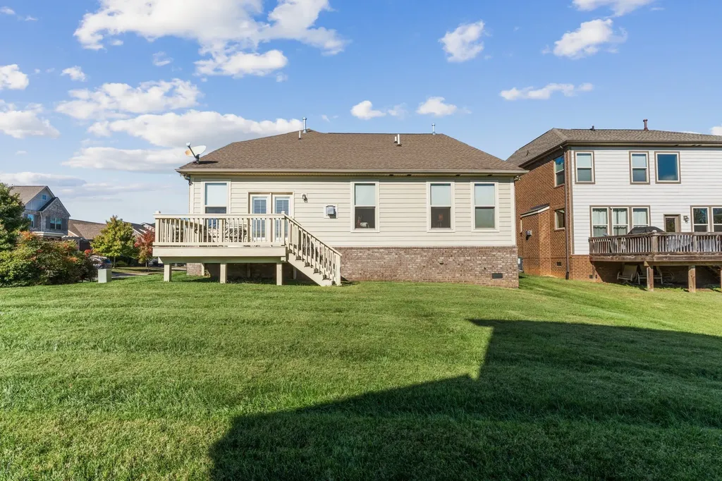 687 Fall Creek Circle Goodlettsville TN 37072