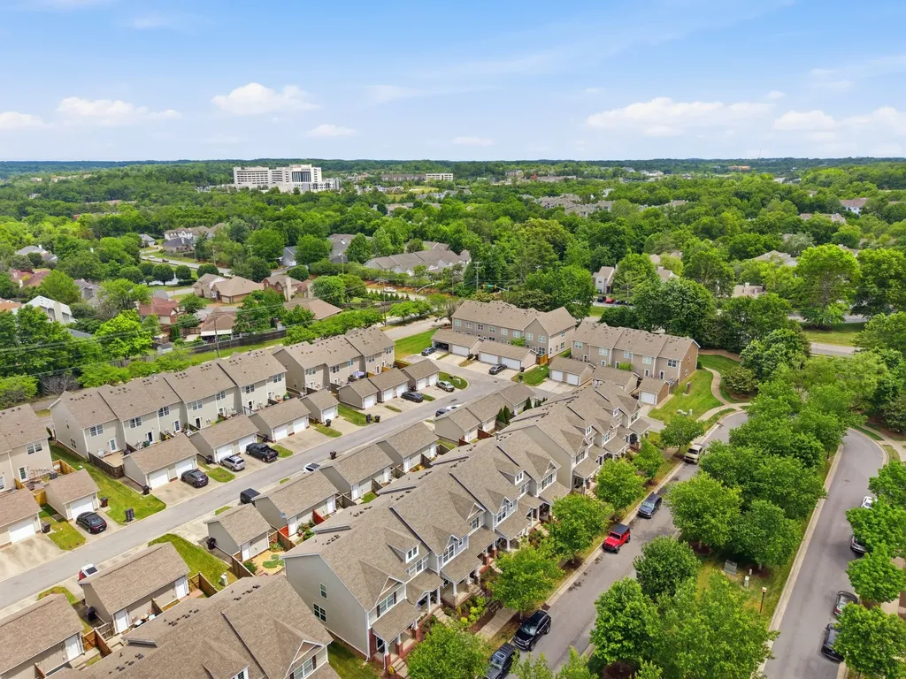 1421 Riverbrook Drive Hermitage TN 37076