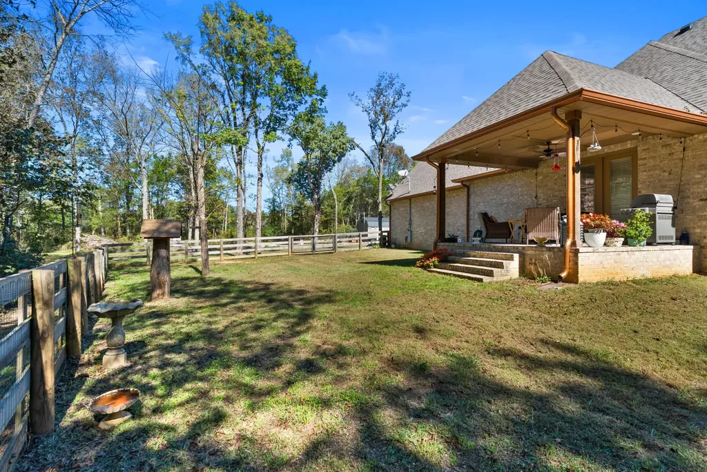 2320 Bob Cheek Road Lewisburg TN 37091