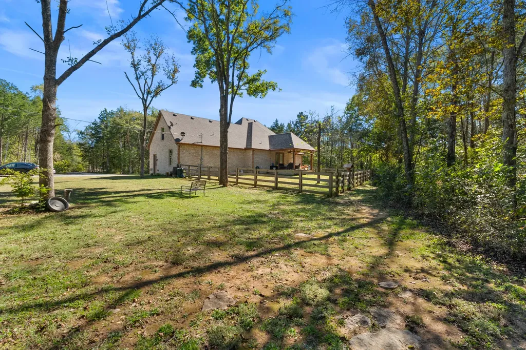 2320 Bob Cheek Road Lewisburg TN 37091