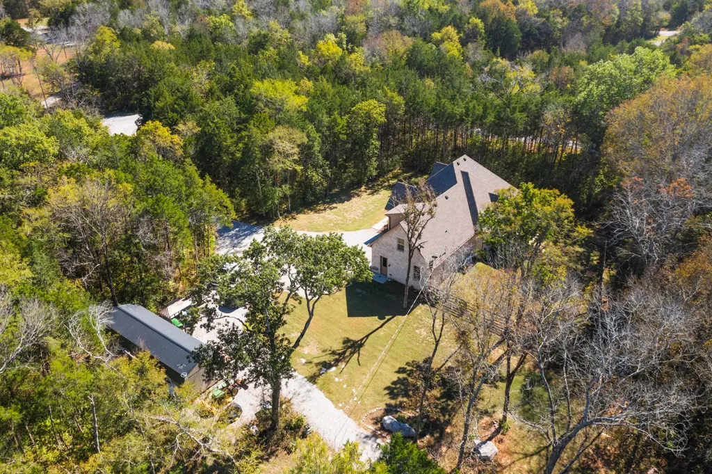2320 Bob Cheek Road Lewisburg TN 37091