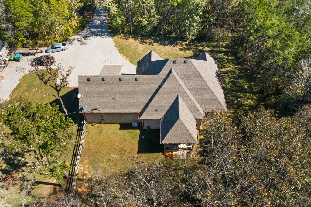 2320 Bob Cheek Road Lewisburg TN 37091