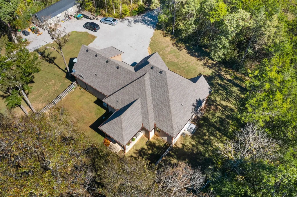 2320 Bob Cheek Road Lewisburg TN 37091