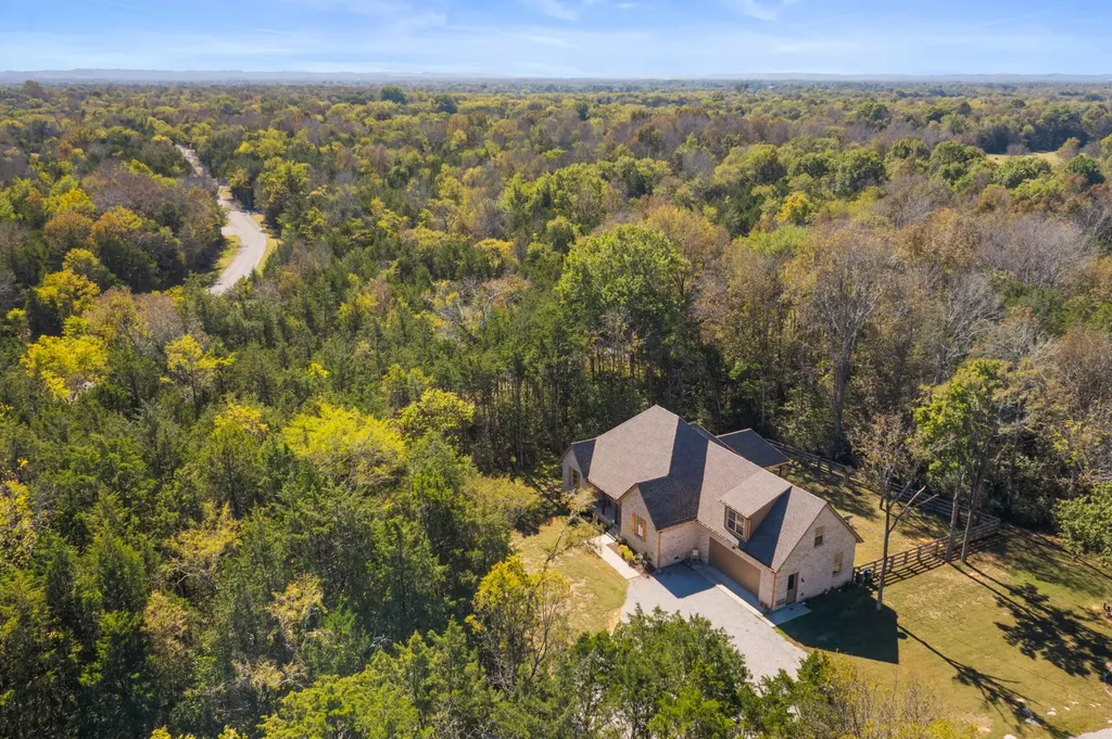 2320 Bob Cheek Road Lewisburg TN 37091