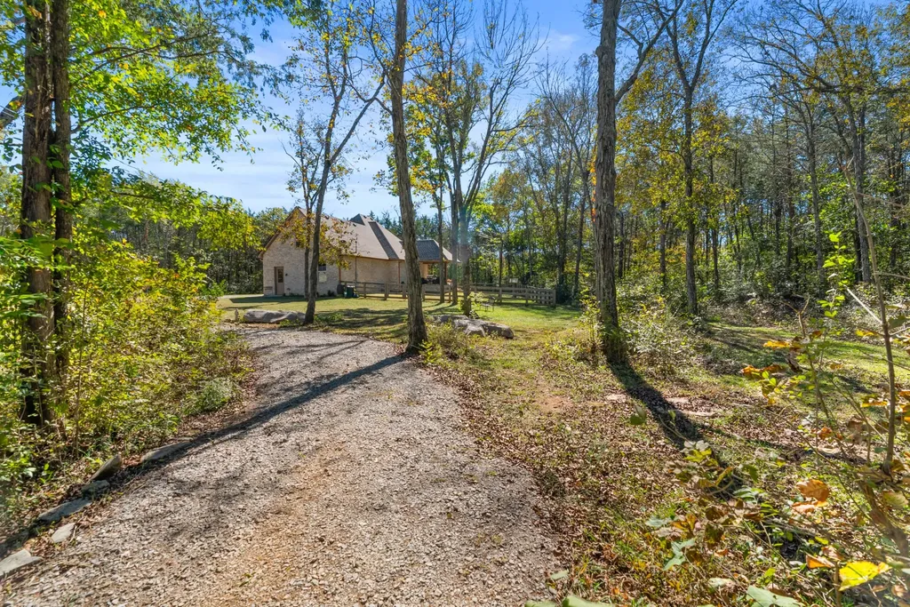 2320 Bob Cheek Road Lewisburg TN 37091