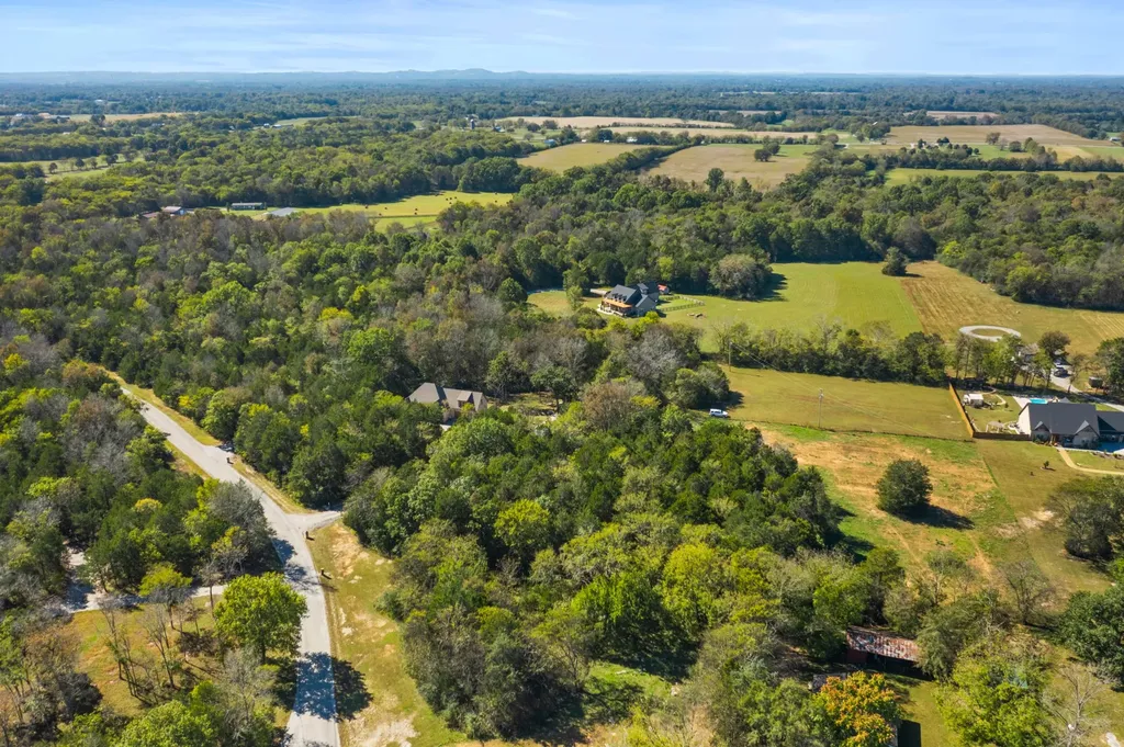 2320 Bob Cheek Road Lewisburg TN 37091