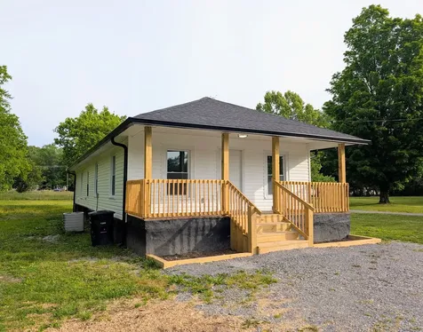 815 E Grundy Street Tullahoma TN 37388