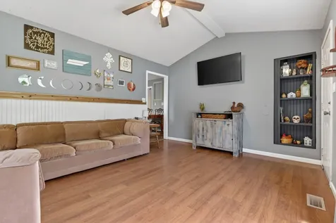 2381 Palmyra Road Palmyra TN 37142
