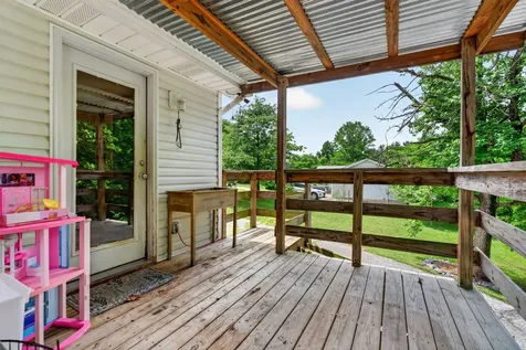 2381 Palmyra Road Palmyra TN 37142
