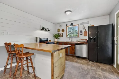 2381 Palmyra Road Palmyra TN 37142