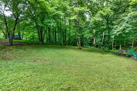 2381 Palmyra Road Palmyra TN 37142