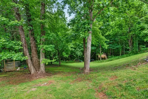 2381 Palmyra Road Palmyra TN 37142