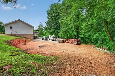 2381 Palmyra Road Palmyra TN 37142