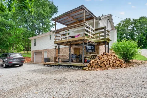 2381 Palmyra Road Palmyra TN 37142