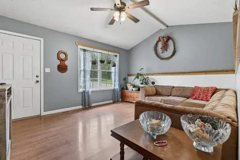 2381 Palmyra Road Palmyra TN 37142