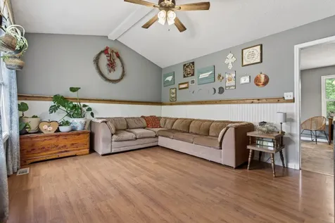 2381 Palmyra Road Palmyra TN 37142