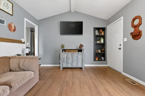 2381 Palmyra Road Palmyra TN 37142