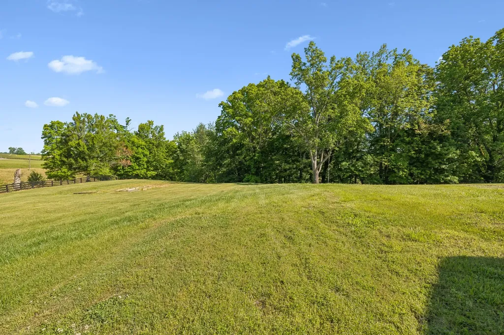 264 Lick Branch Road Lafayette TN 37083