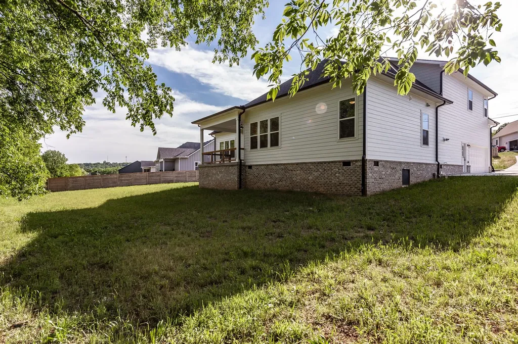 330 Thoroughbred Lane Hartsville TN 37074