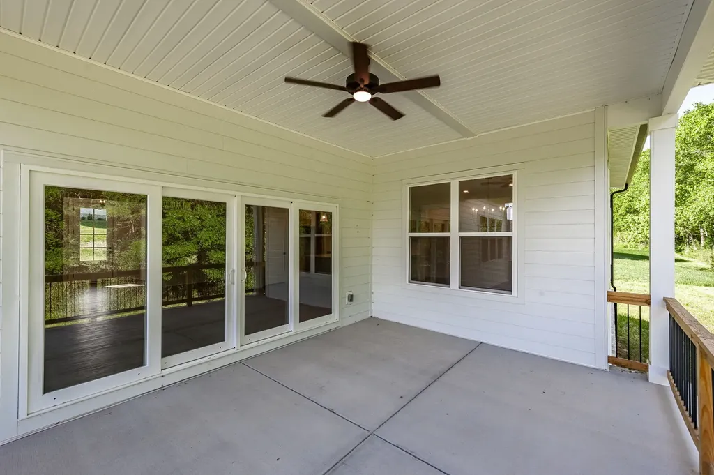 330 Thoroughbred Lane Hartsville TN 37074