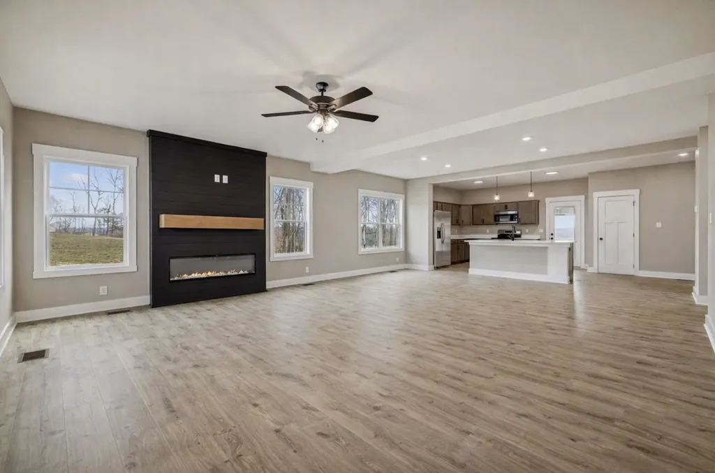 339 Cardinal Creek Clarksville TN 37040