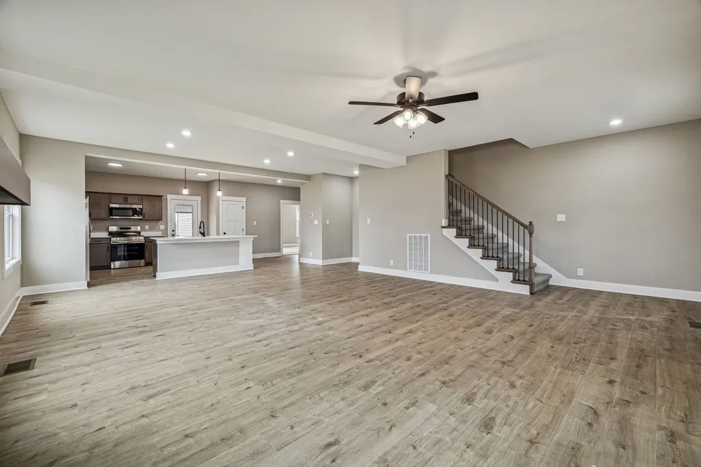 339 Cardinal Creek Clarksville TN 37040