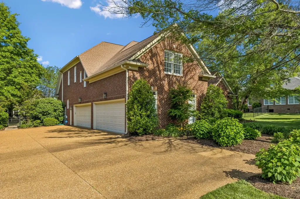 1136 Haverhill Drive Brentwood TN 37027