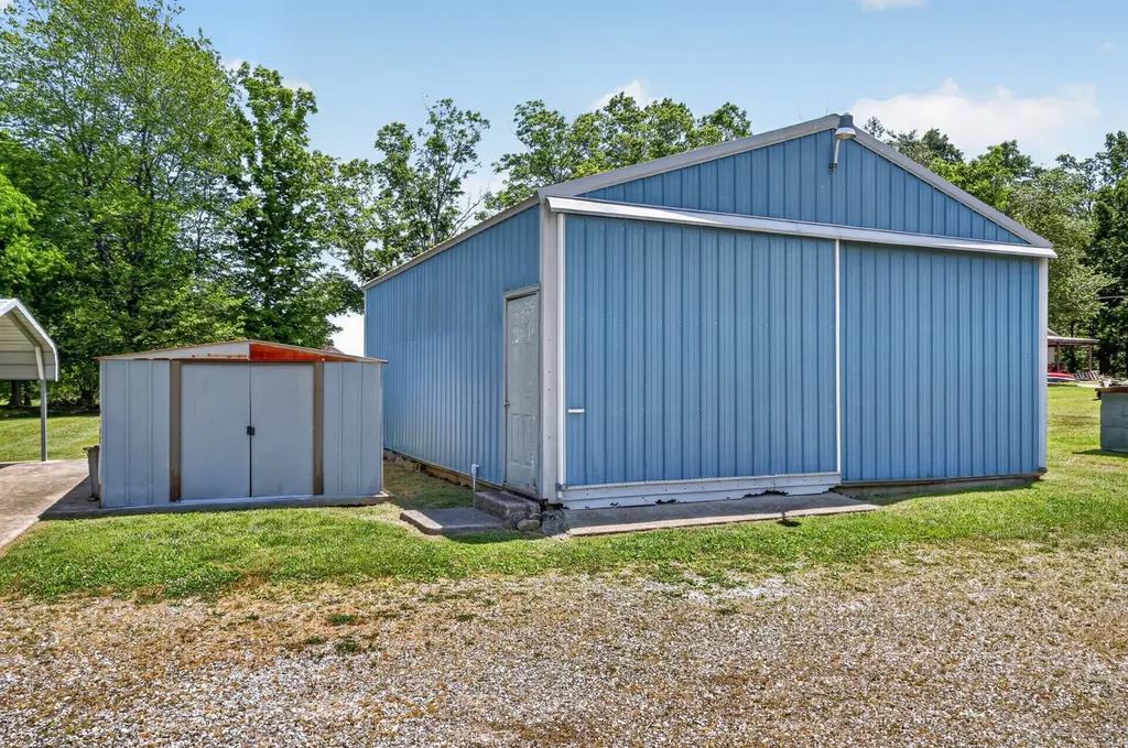 1130 Parkers Chapel Road Portland TN 37148