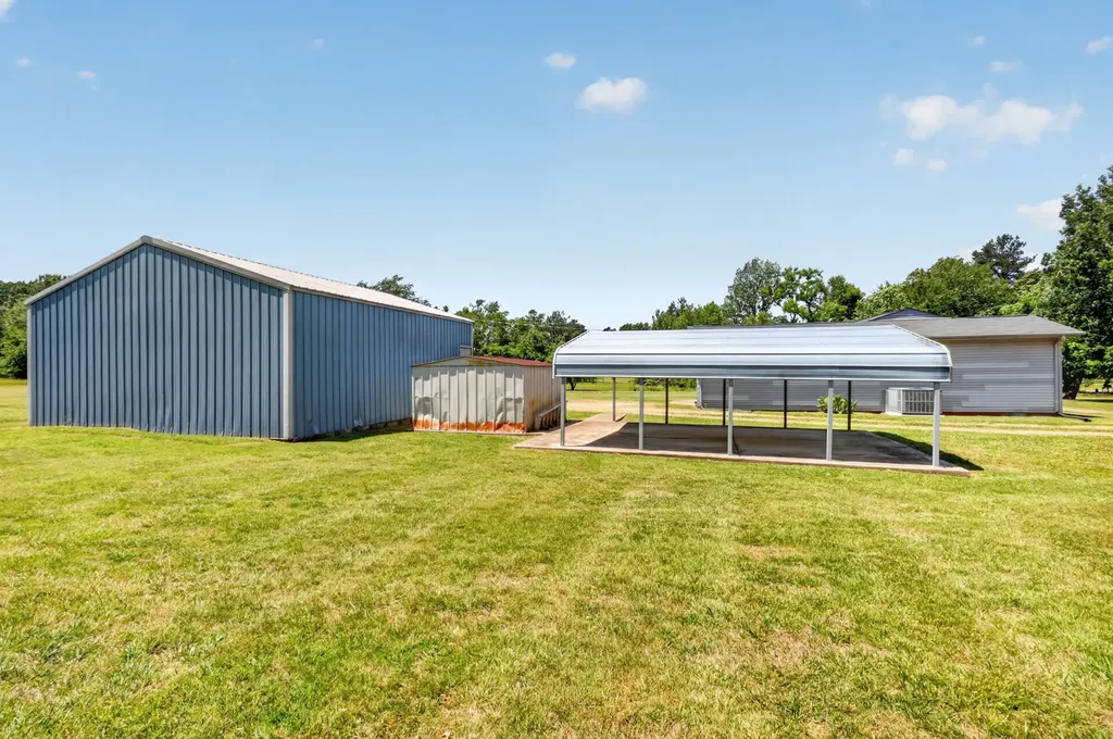1130 Parkers Chapel Road Portland TN 37148