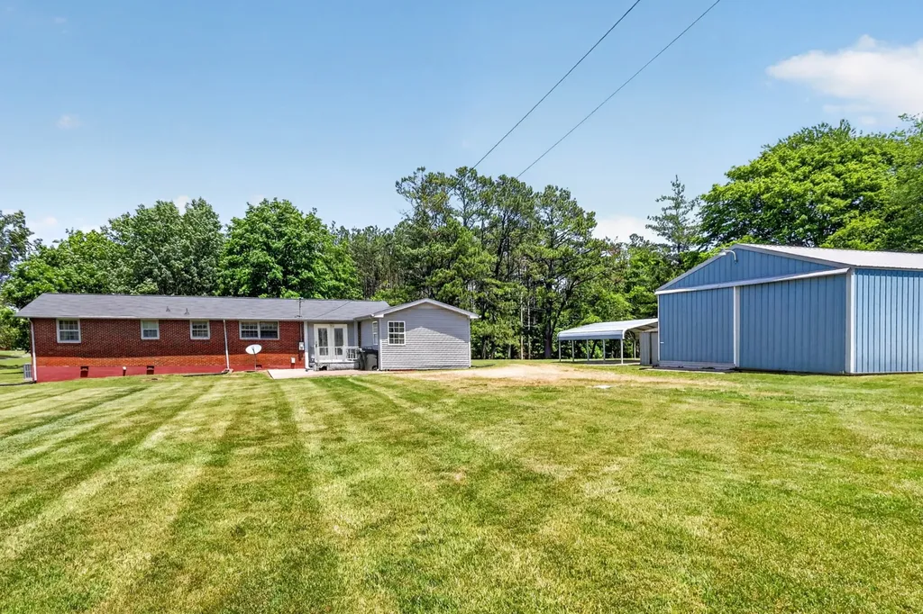 1130 Parkers Chapel Road Portland TN 37148