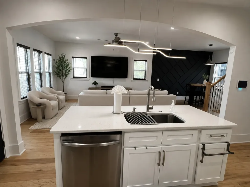 1072B Zophi Street Nashville TN 37216