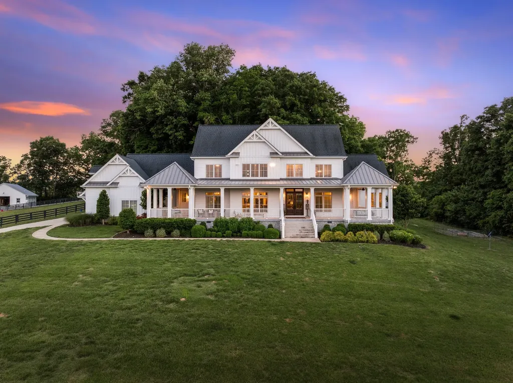 1935 Thompson Station Road, W Thompsons Station TN 37179