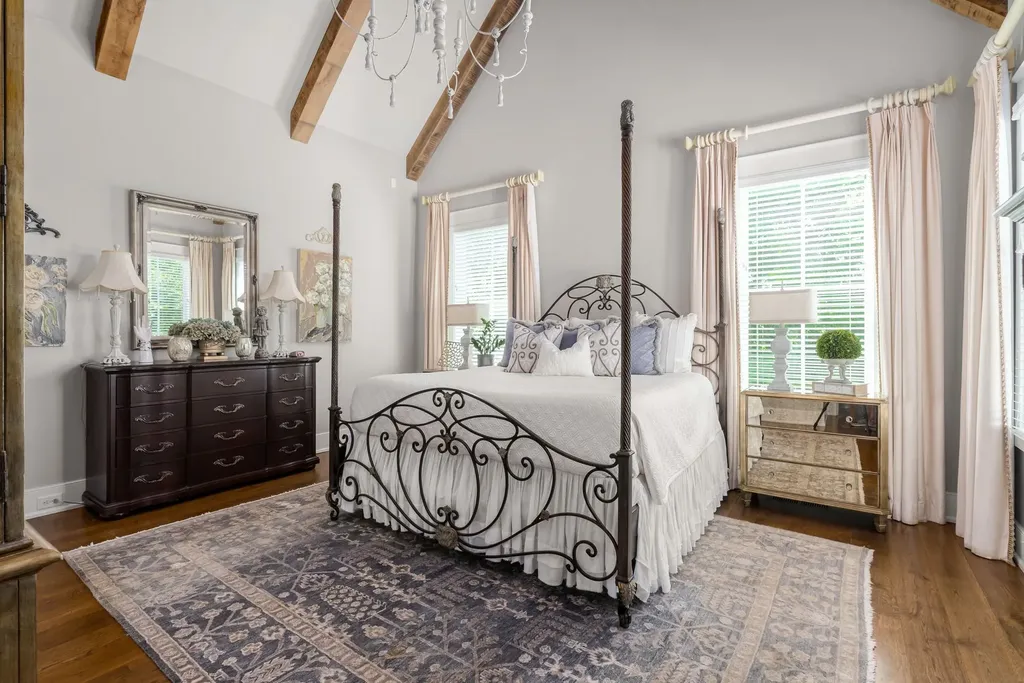 1935 Thompson Station Road, W Thompsons Station TN 37179